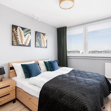 Stylish Apartment Near Wroclavia For 4 Guests By Noclegi Renters Breslavia Esterno foto