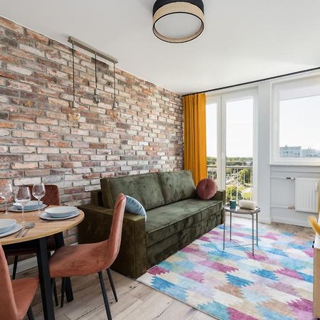 Stylish Apartment Near Wroclavia For 4 Guests By Noclegi Renters Breslavia Esterno foto