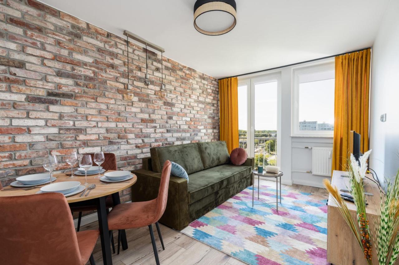Stylish Apartment Near Wroclavia For 4 Guests By Noclegi Renters Breslavia Esterno foto
