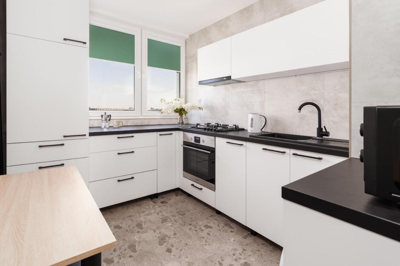 Stylish Apartment Near Wroclavia For 4 Guests By Noclegi Renters Breslavia Esterno foto