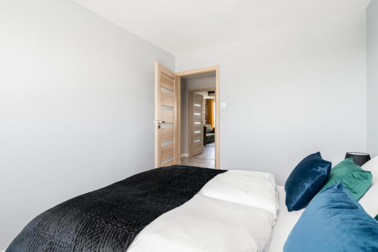 Stylish Apartment Near Wroclavia For 4 Guests By Noclegi Renters Breslavia Esterno foto